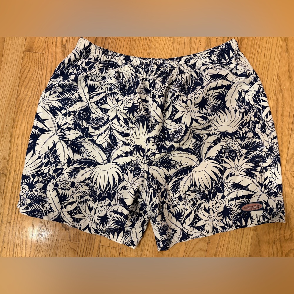 Vineyard Vines Navy & White Tropical Print Swim Trunks Shorts